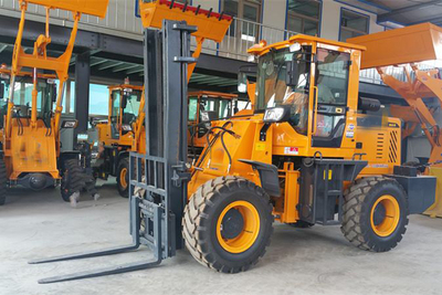 青州扬洪四驱叉车 工程机械领域的可靠伙伴